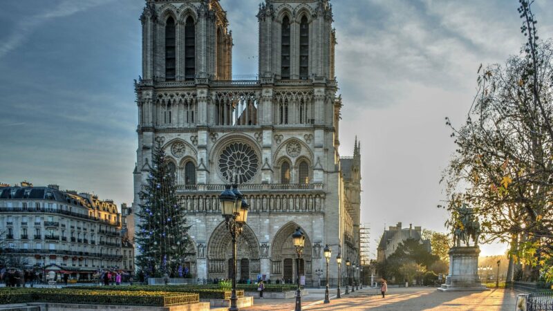 Odkrycia archeologiczne w zniszczonej przez pożar katedrze Notre Dame