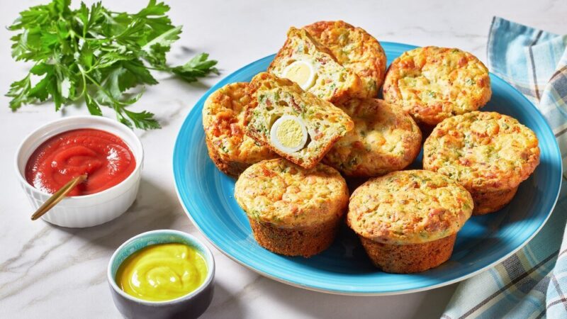 Muffiny jajeczne z warzywami – szybki przepis na zdrowe śniadanie