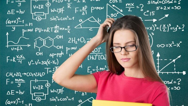 Trygonometria – wzory i przykłady obliczeń