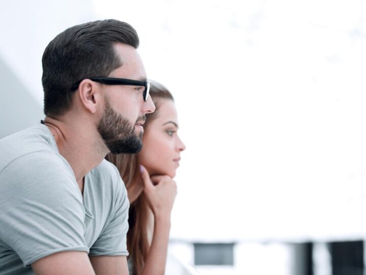 Czy mu się podobam męskim okiem – sygnały i zachowania