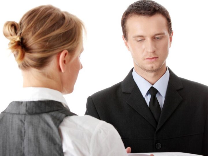 Stygmatyzowanie – co to jest i jak wpływa na społeczeństwo?