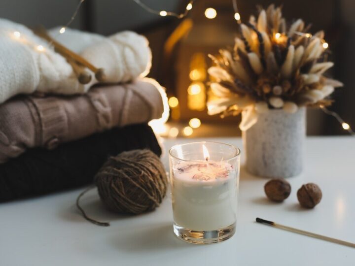 Świece z wosku pszczelego – właściwości i zastosowanie w domu