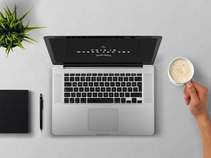 Cyfrowa tożsamość firmy – jak budować zaufanie klientów online?